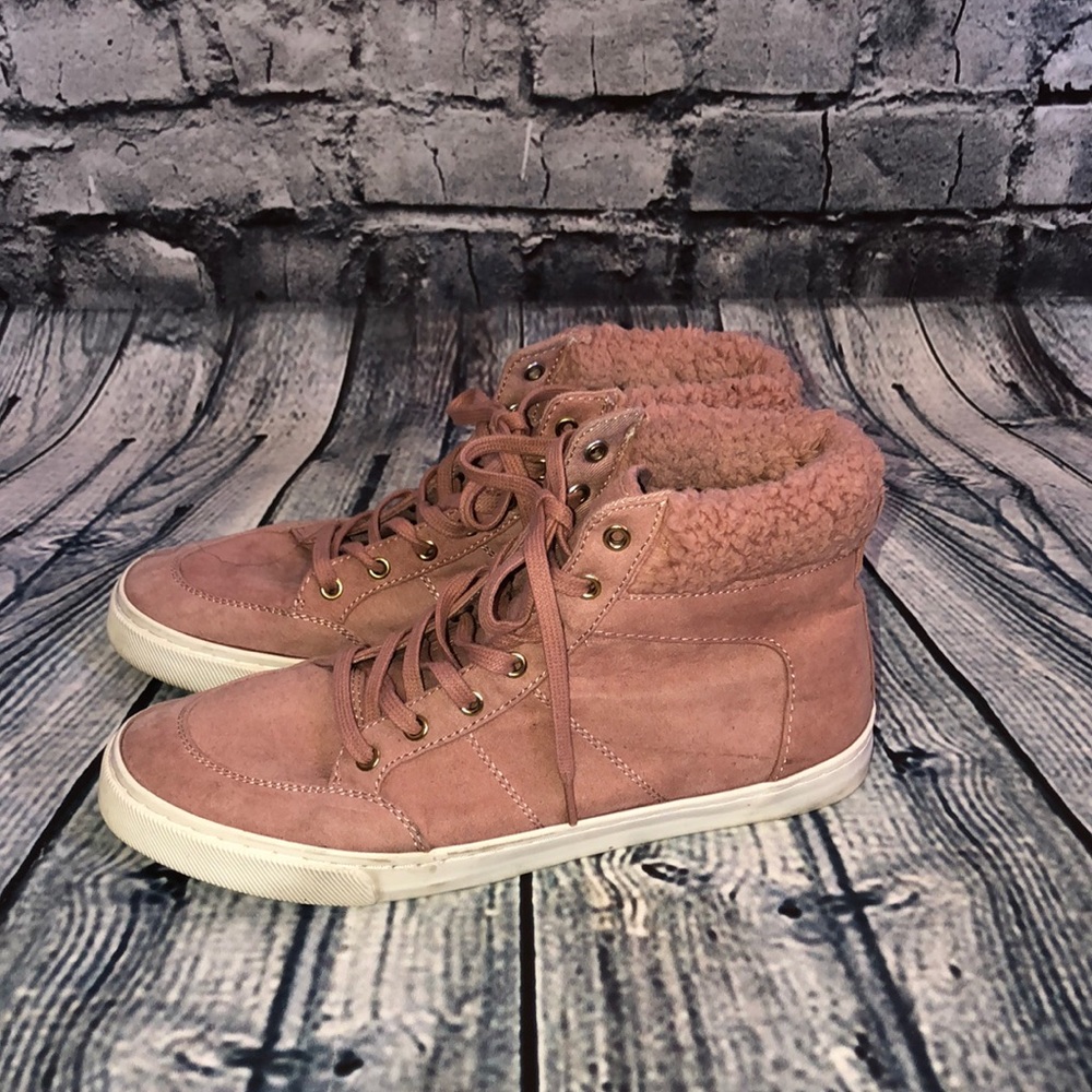 Old Navy High Top Sneakers